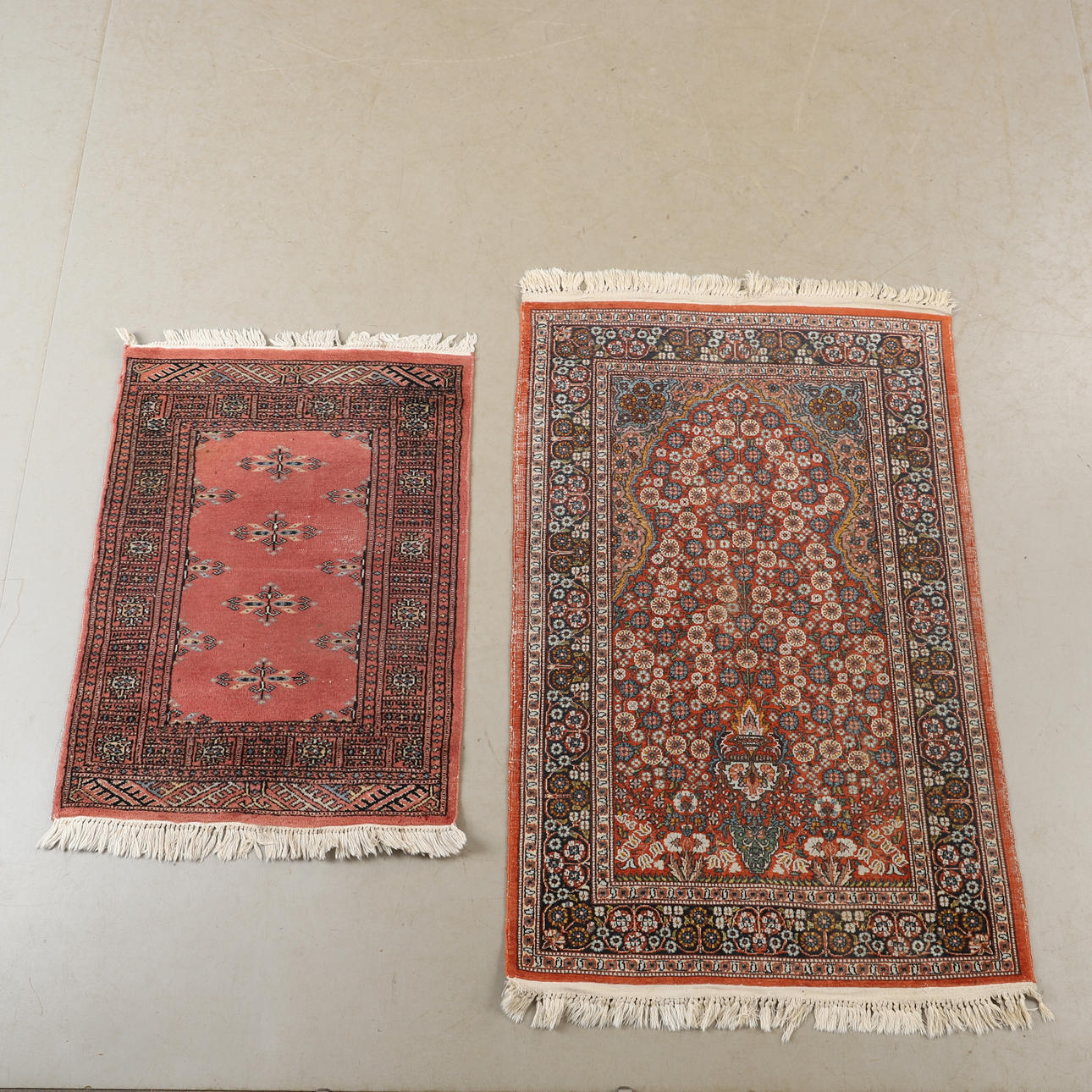 MATTOR, 2 stycken, orientaliska.