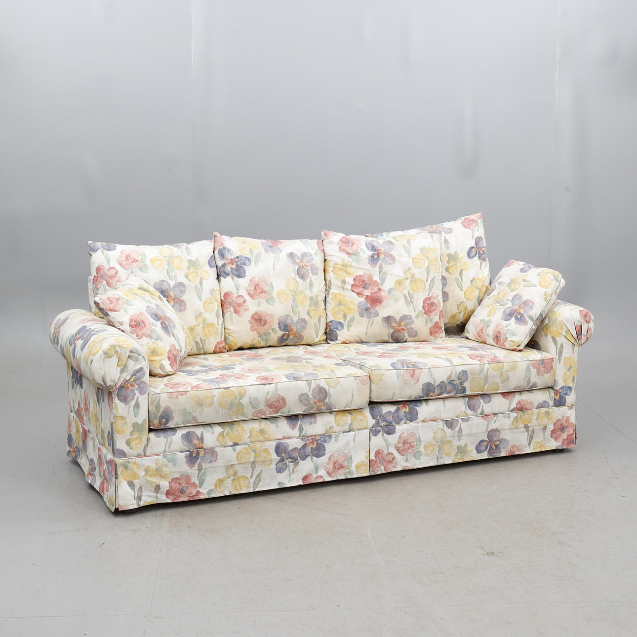 SOFA, contemporary.