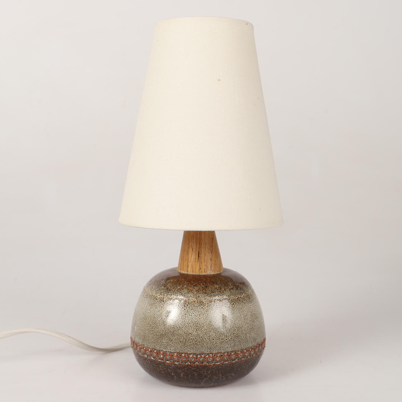 YNGVE  BLIXT. Table lamp, glazed ceramic with textile shade, Höganäs.