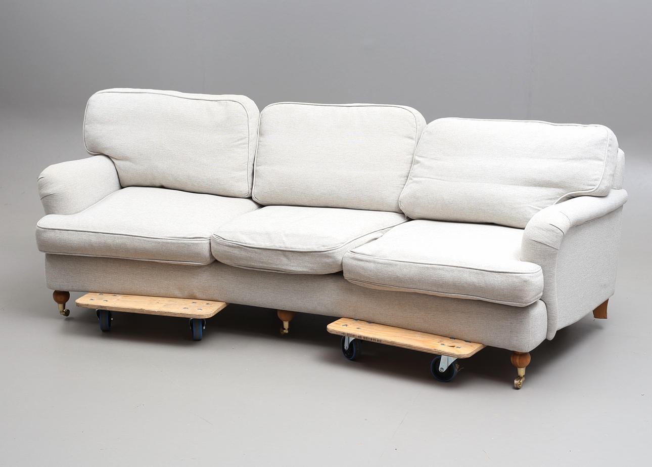 HOWARD SOFA, contemporary.