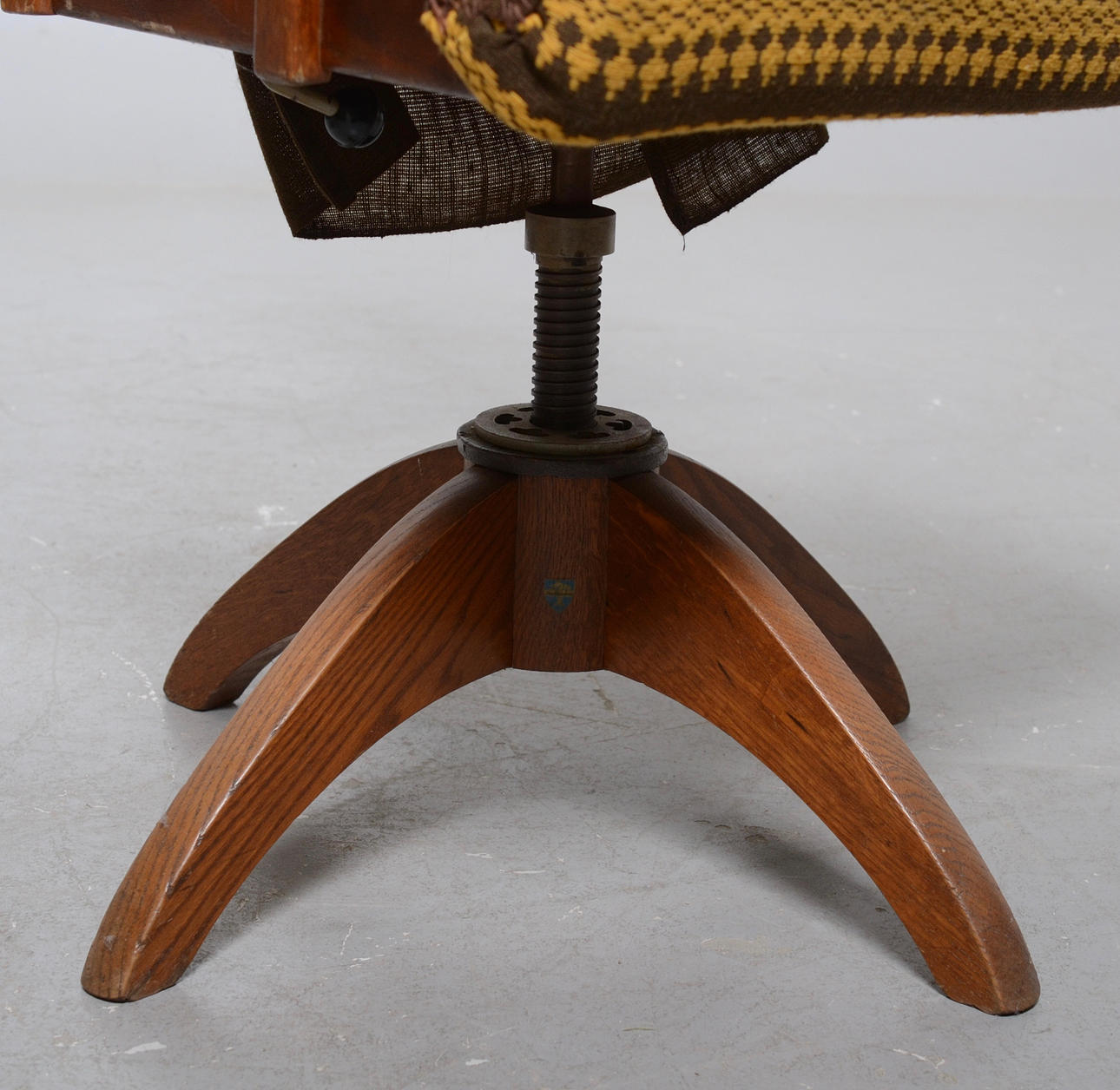 SKRIVSTOL, EK TIDIGT 1900-tal.