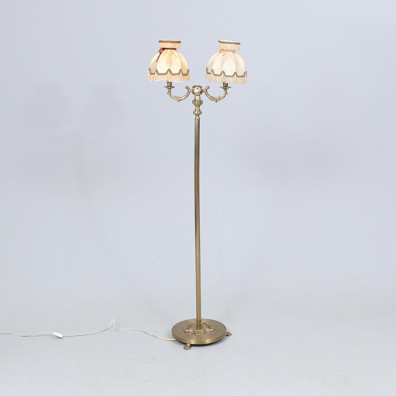 GOLVLAMPA, 1900-talets mitt.