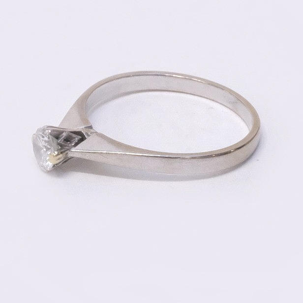 SOLITAIRE RING WITH DIAMOND, 0.44CT, 18K WHITE GOLD.