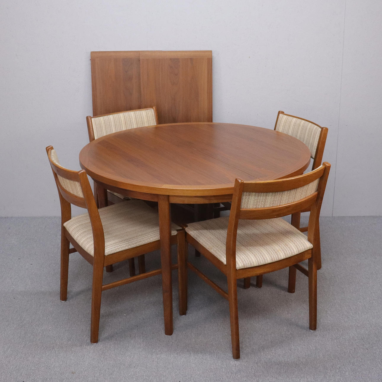 DINING GROUP, table with chairs, 7 parts.