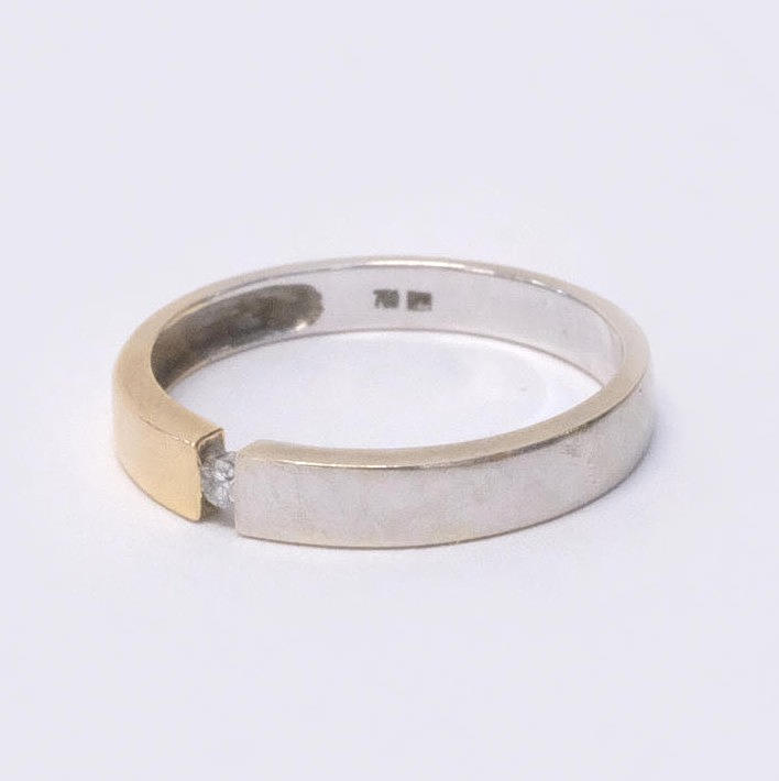 RING WITH DIAMOND, 18K GOLD.
