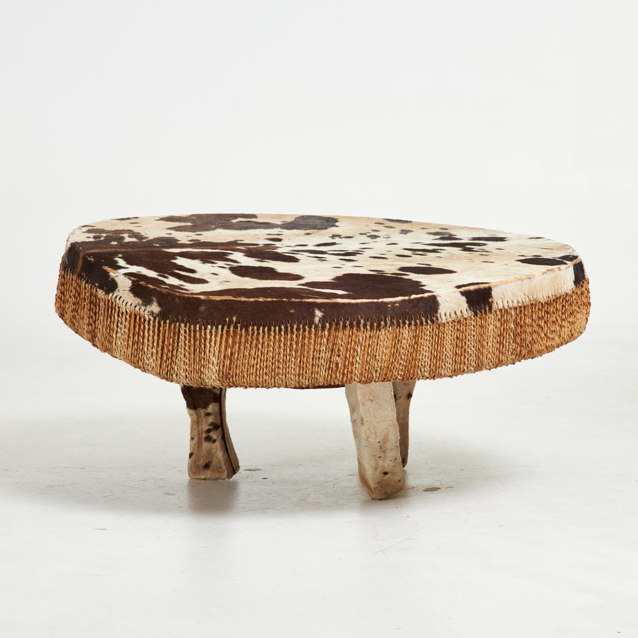 DRUM, cowhide, Africa.