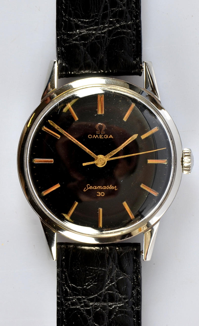 HERRARMBANDSUR, Omega Seamaster 30, stål, svart tavla.