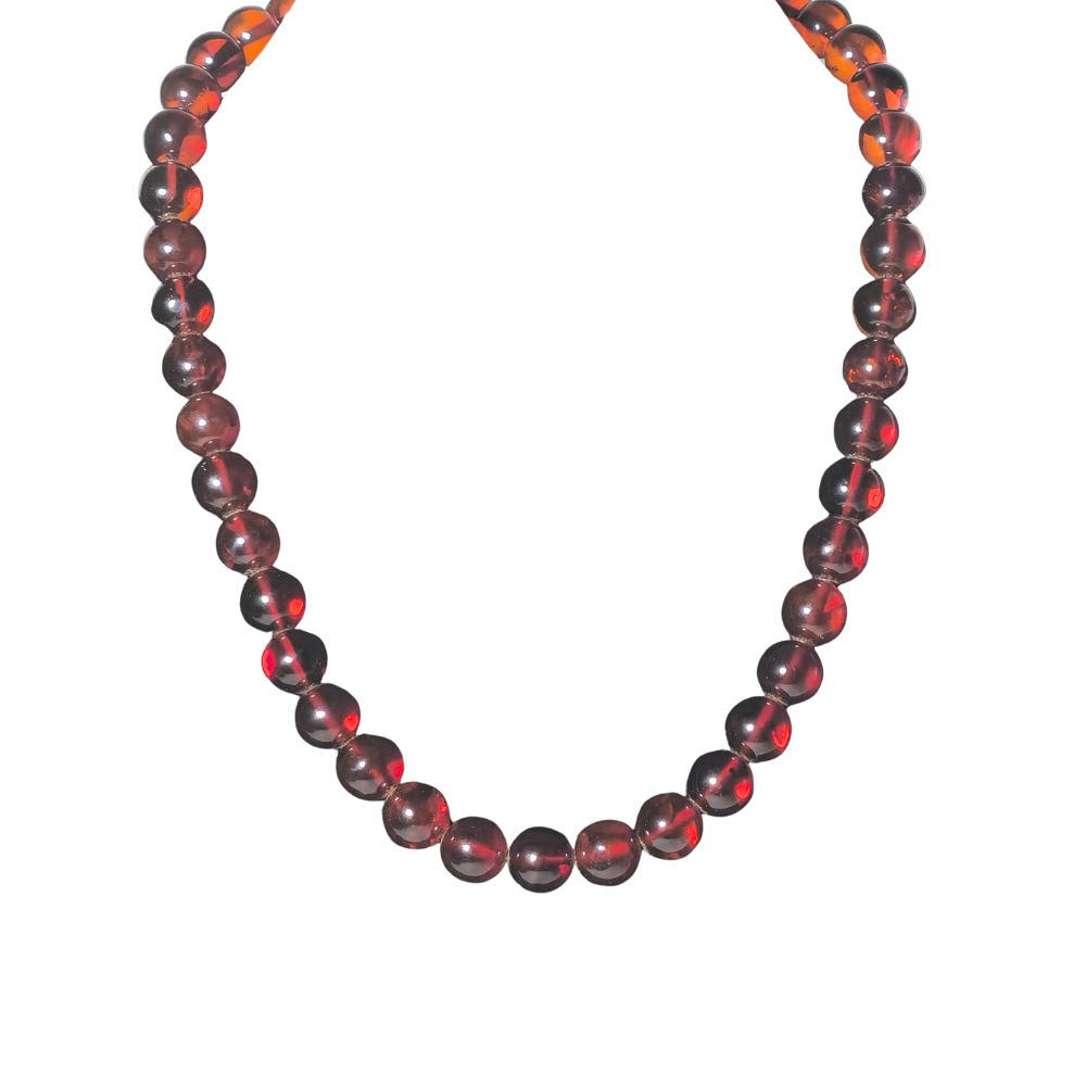 Bead necklace.