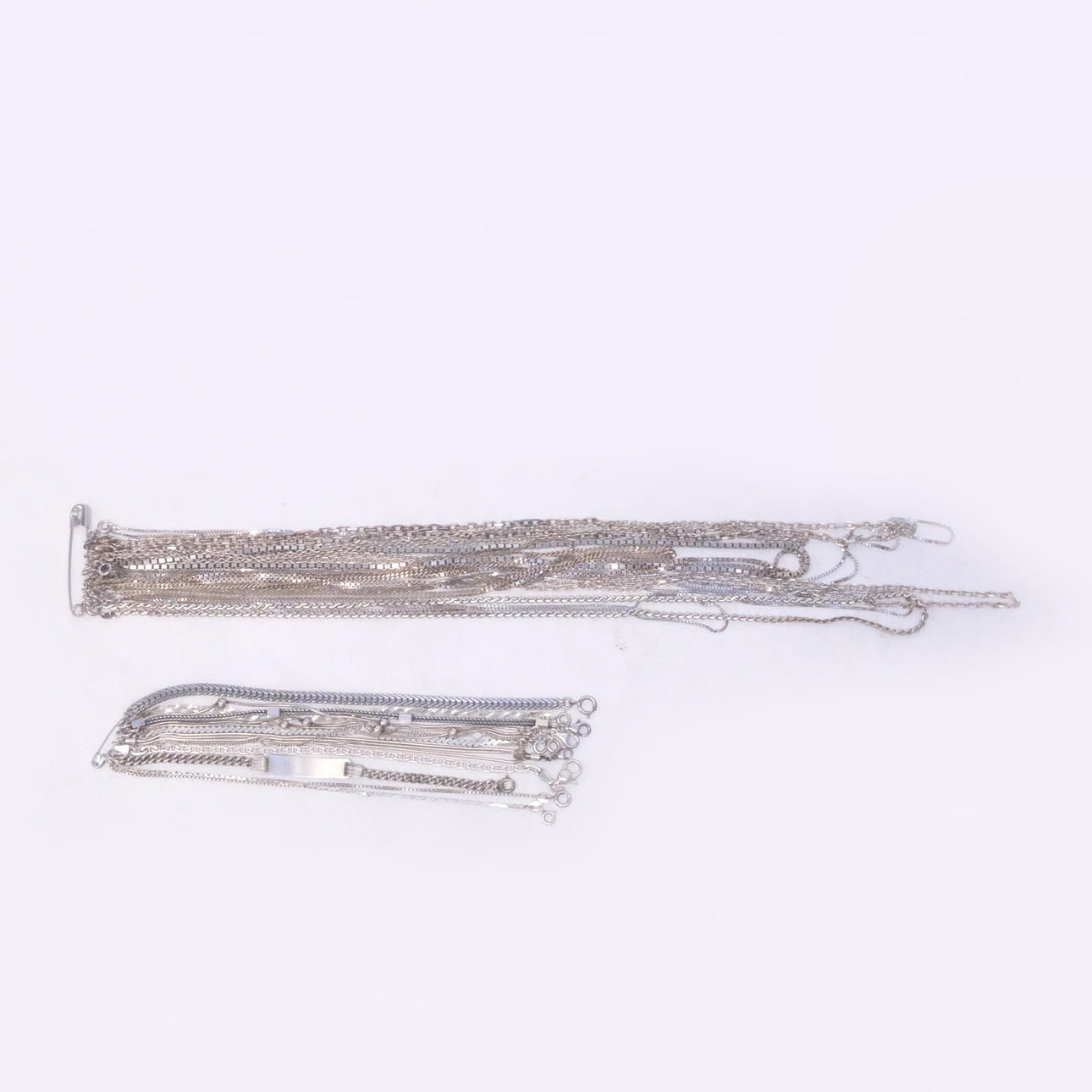 NECKLACES AND BRACELETS, SILVER, 22 PIECES.