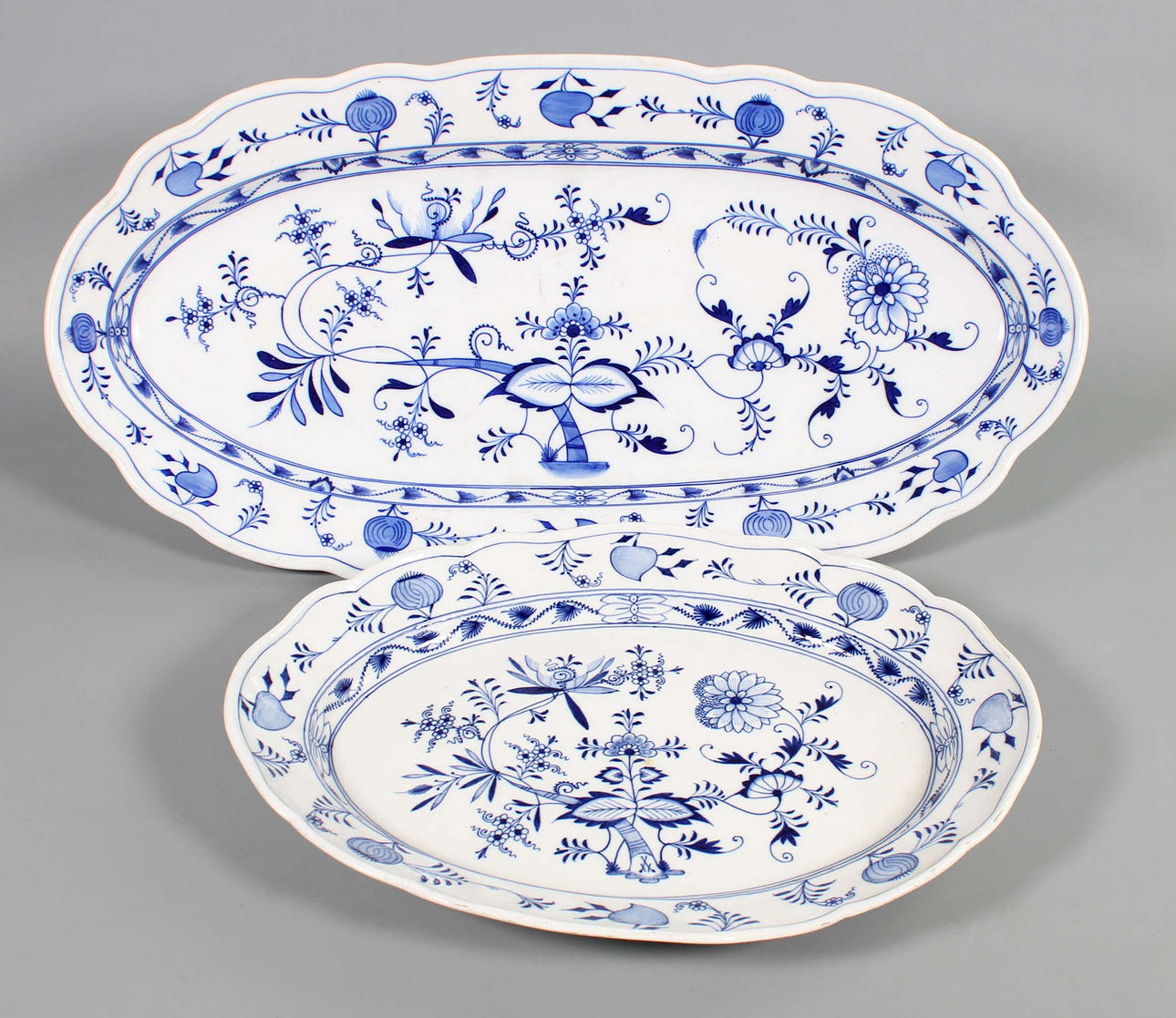 2 Zwiebelmuster Platten Meissen u.a.