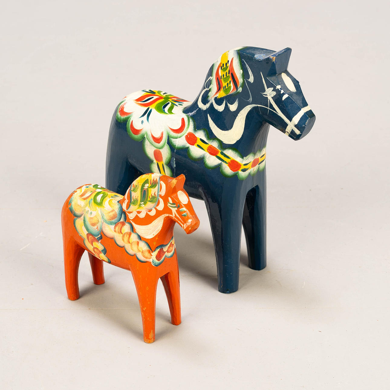 DALA HORSES, Orsa, red & blue, 1953 (2 pcs).