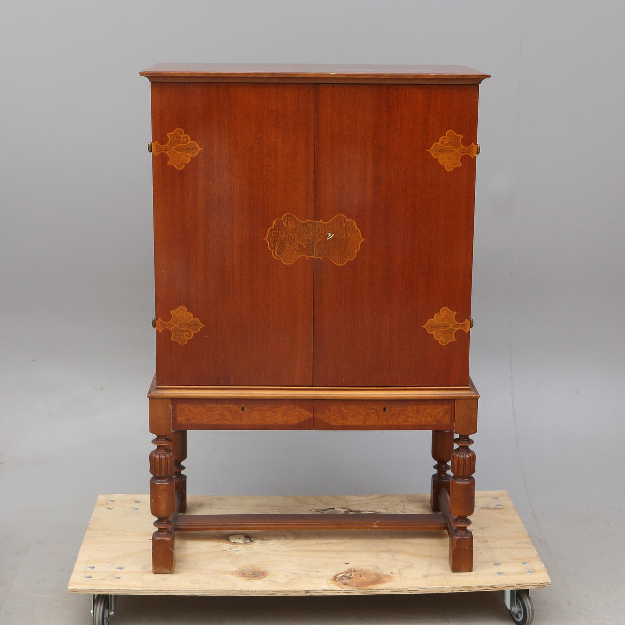 FLOOR CABINET, mahogany.