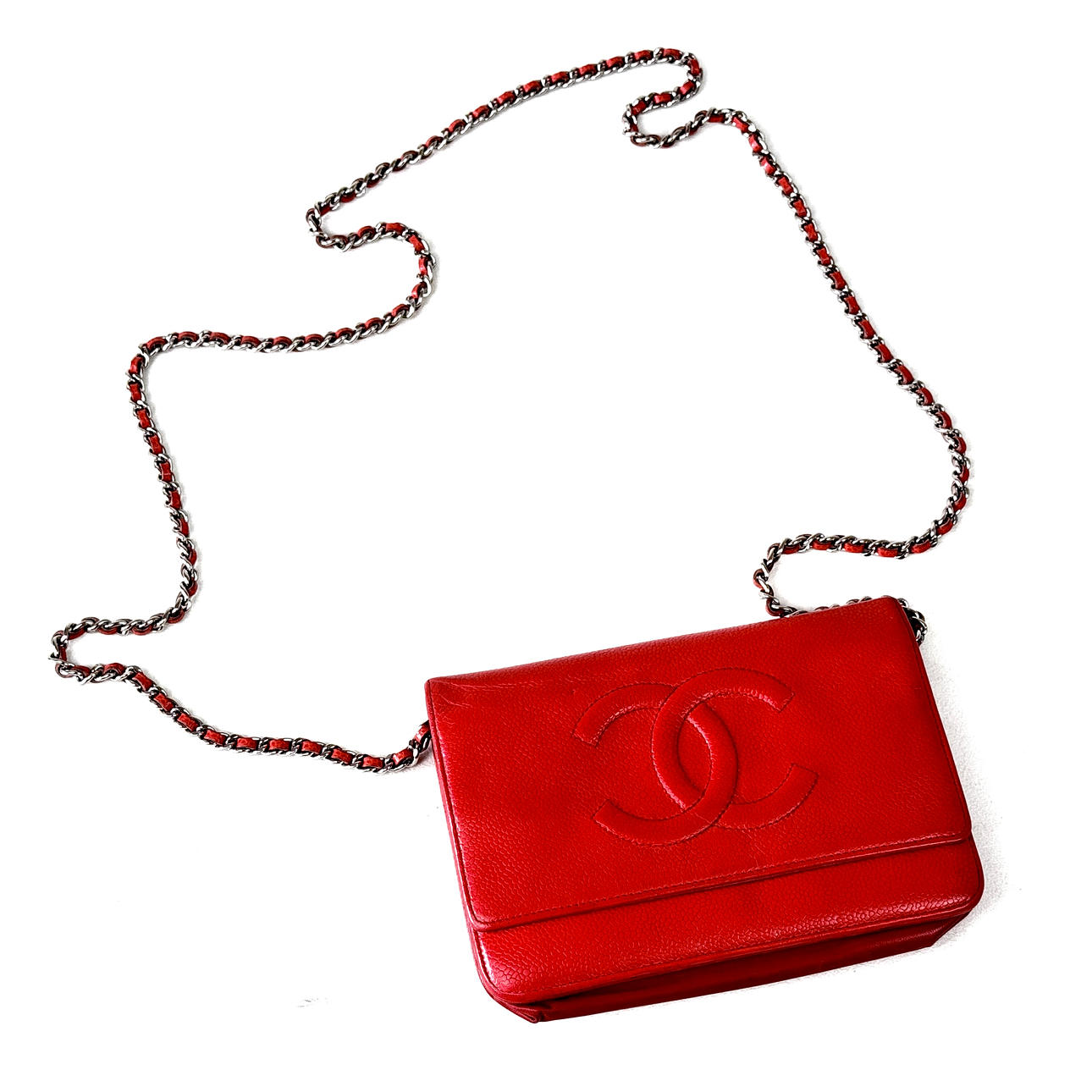 CHANEL RED LEATHER BAG.