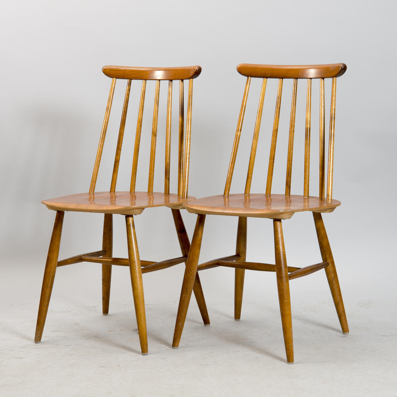 PINNSTOLAR, 1 par, "Fanett", Ilmari Tapiovaara, Edsbyverken.