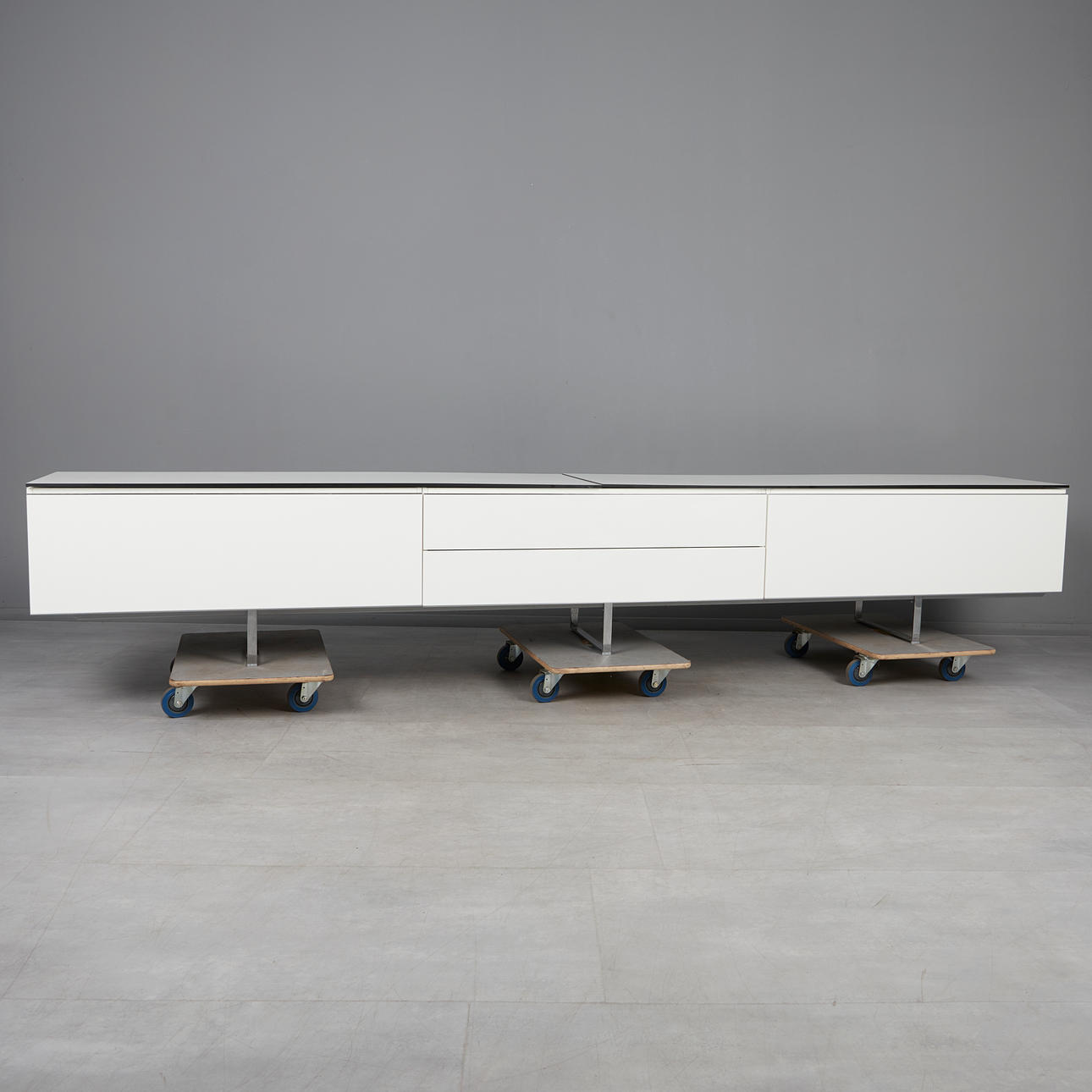 CAIMI EXPORT. Sideboard / lowboard, high-gloss, 1980s, Italy.