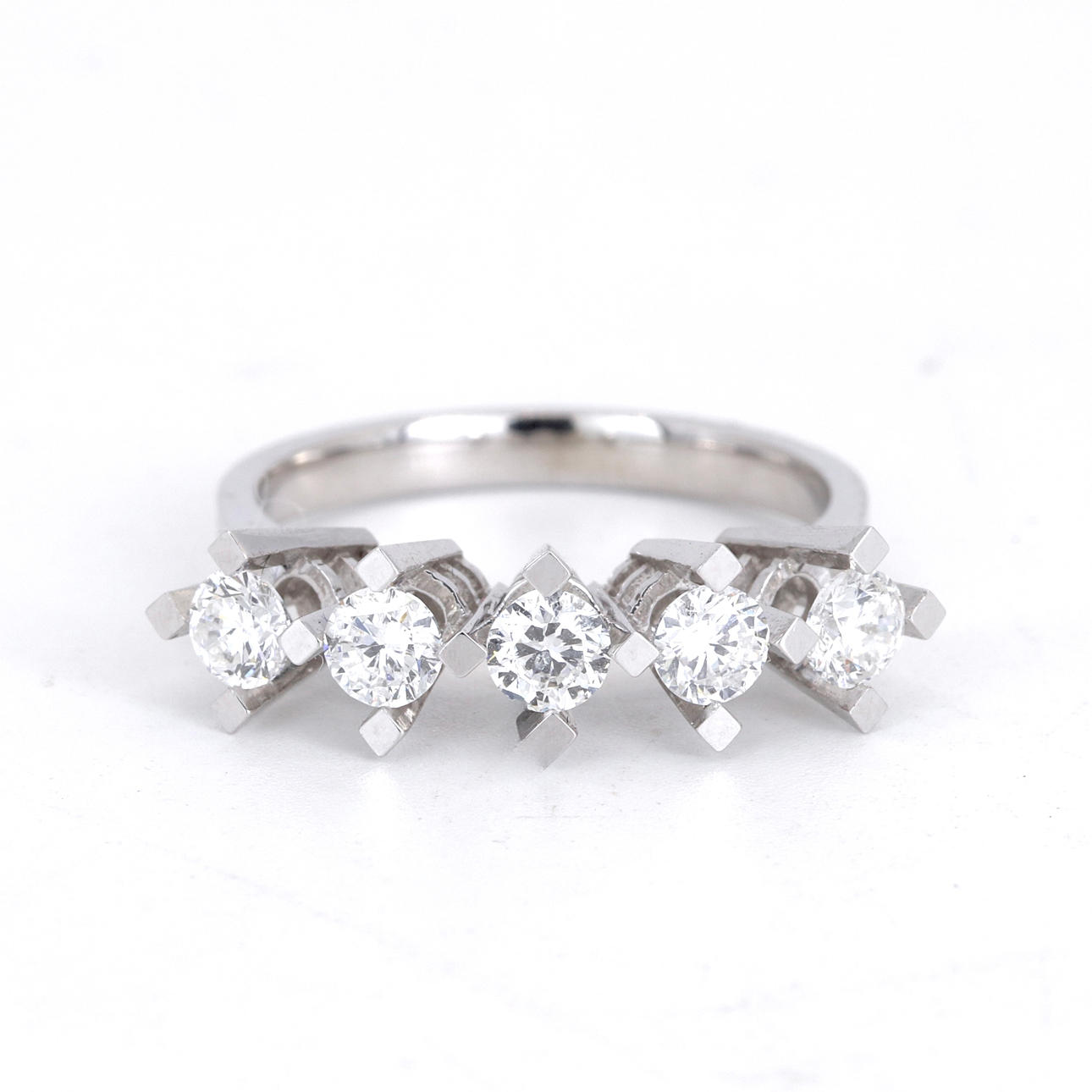 14CT DIAMOND RING (0.94CT).