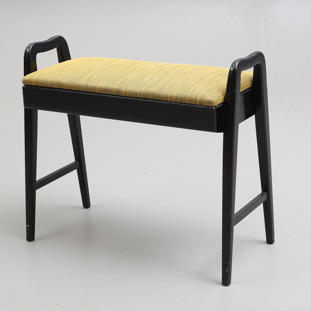 PIANO STOOL, 20th century.