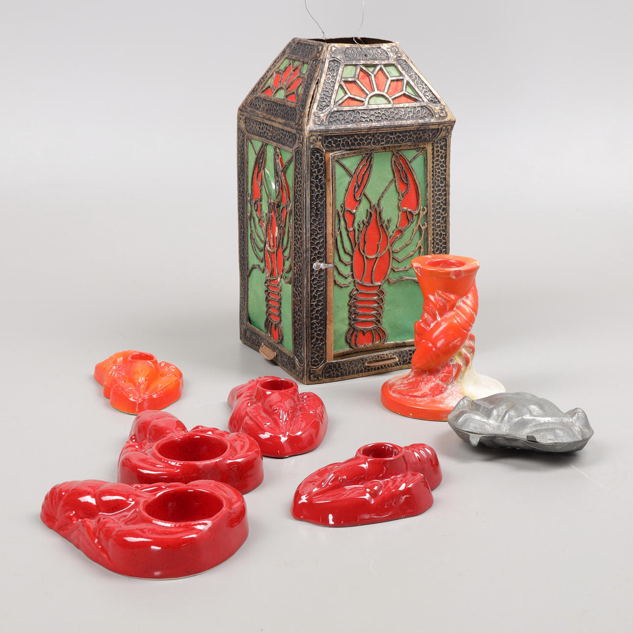 CRAYFISH ACCESSORIES, 8 pieces, 20th century.