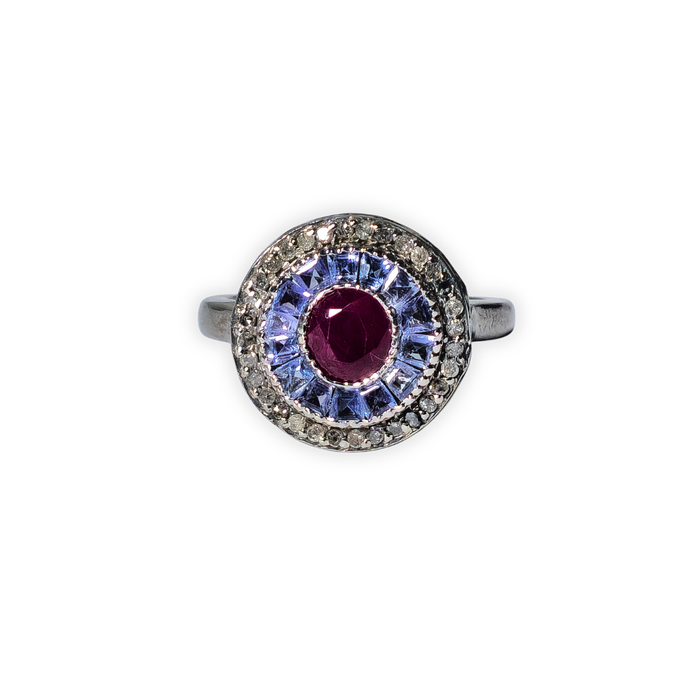 Cluster ring in silver with ruthenium plating, ruby and diamond border. Art Deco style.