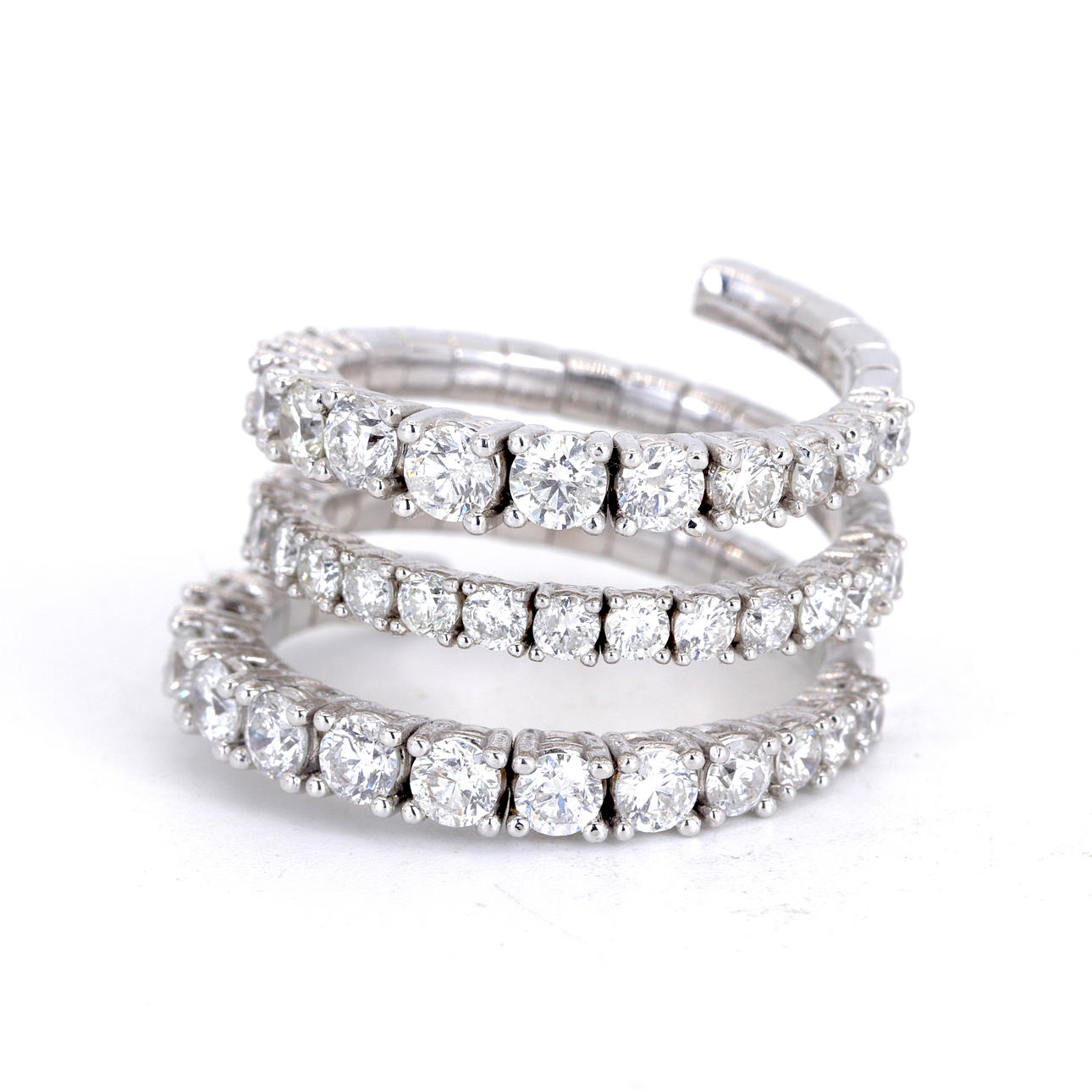 18CT GOLD DIAMOND RING (3.06CT).