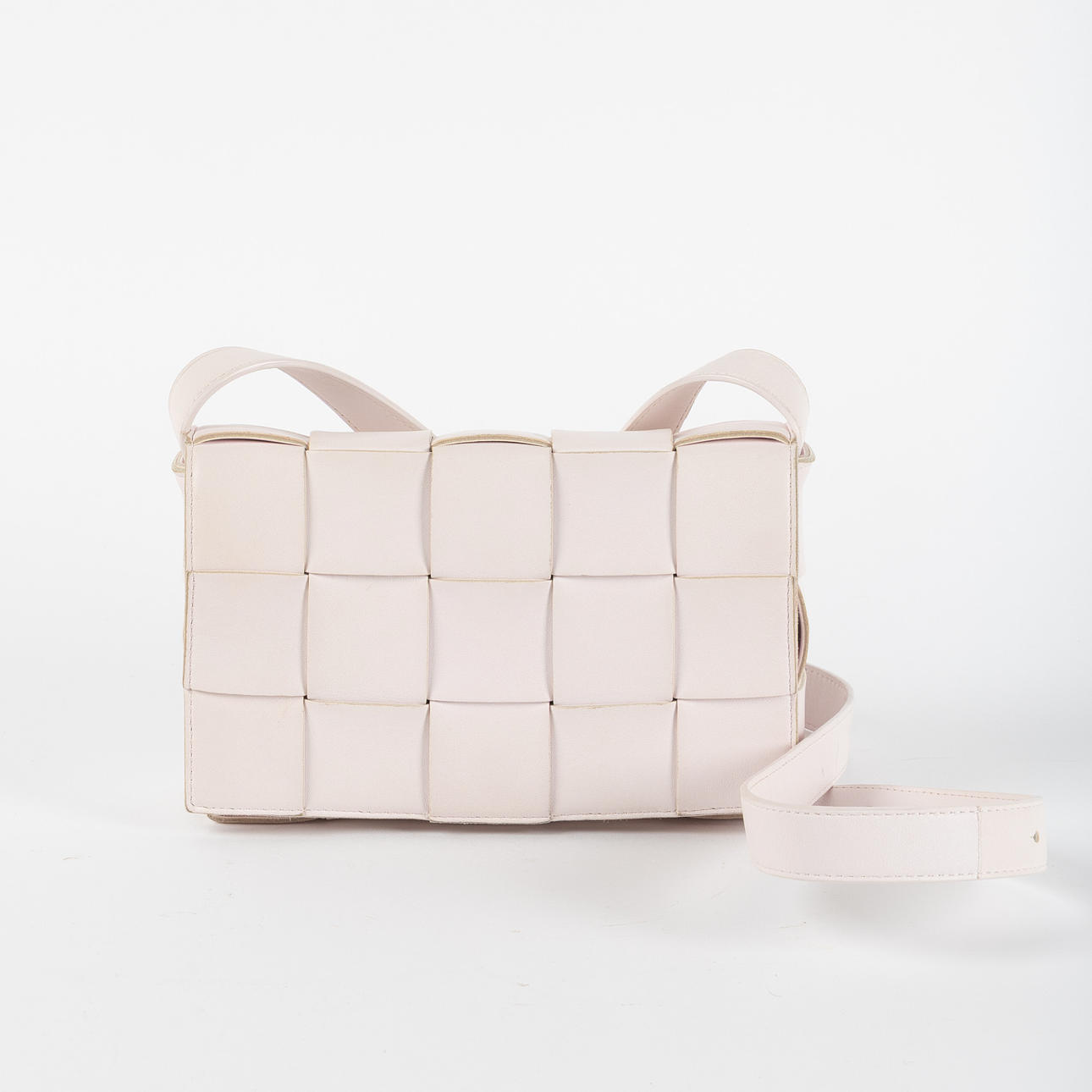 BOTTEGA VENETA, bag, model "Casette".
