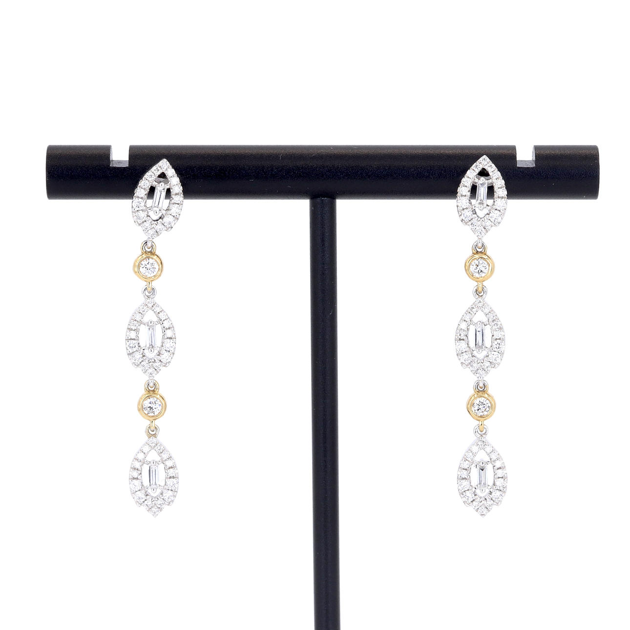 18CT GOLD DIAMOND EARRINGS.