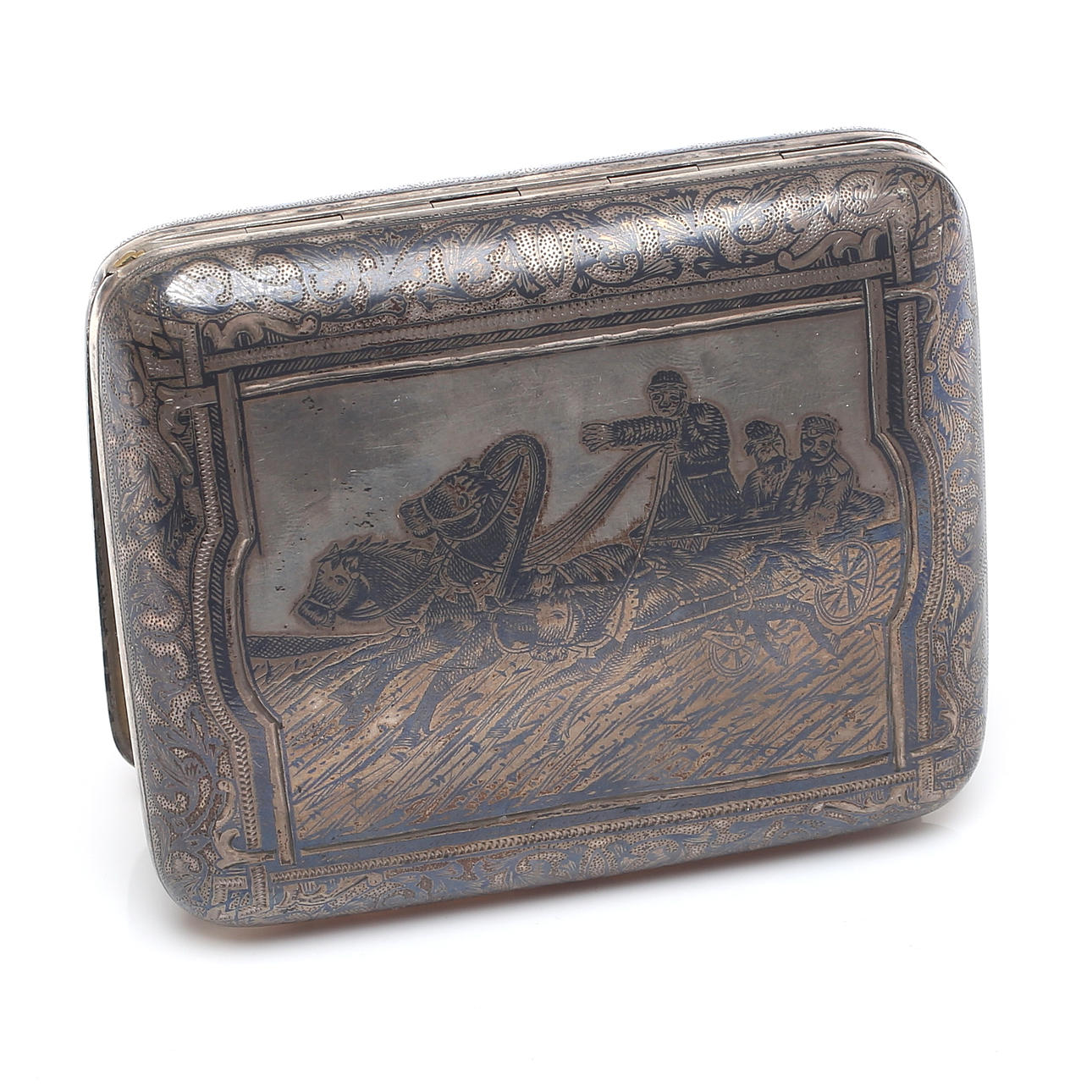 CIGARETTETUI, silver med nielloarbete, Ryssland.