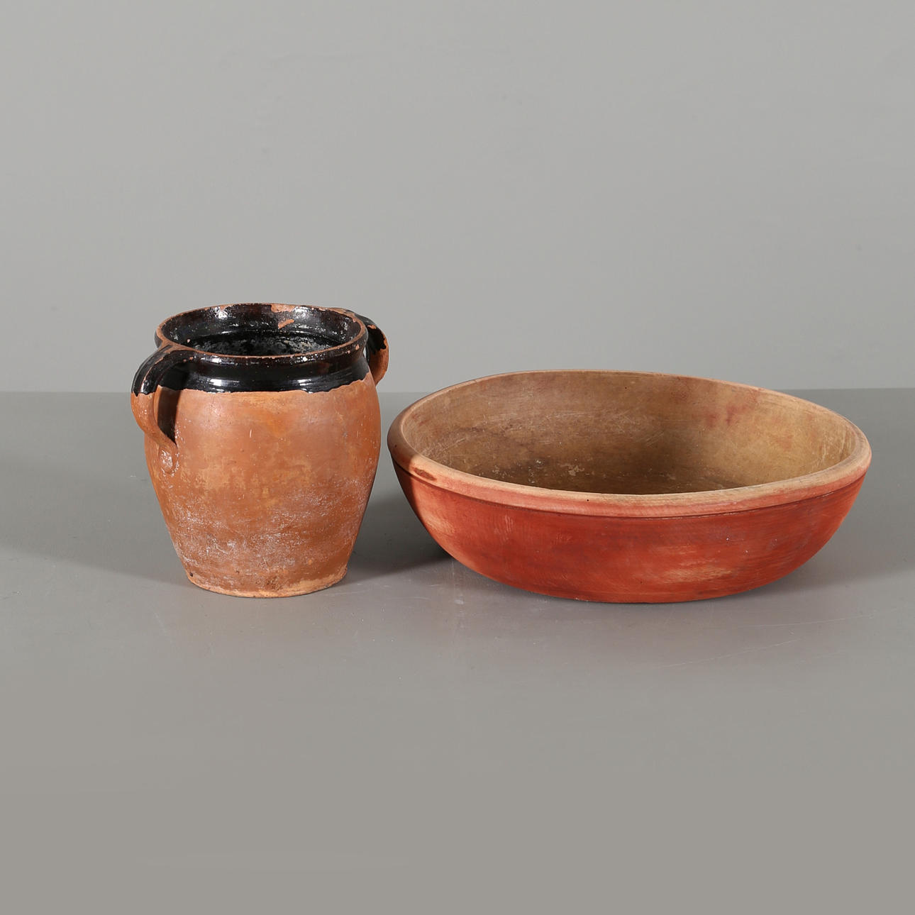 PARTI ALLMOGE, 4 delar, spegel, tråg mm, 1800/1900-tal.