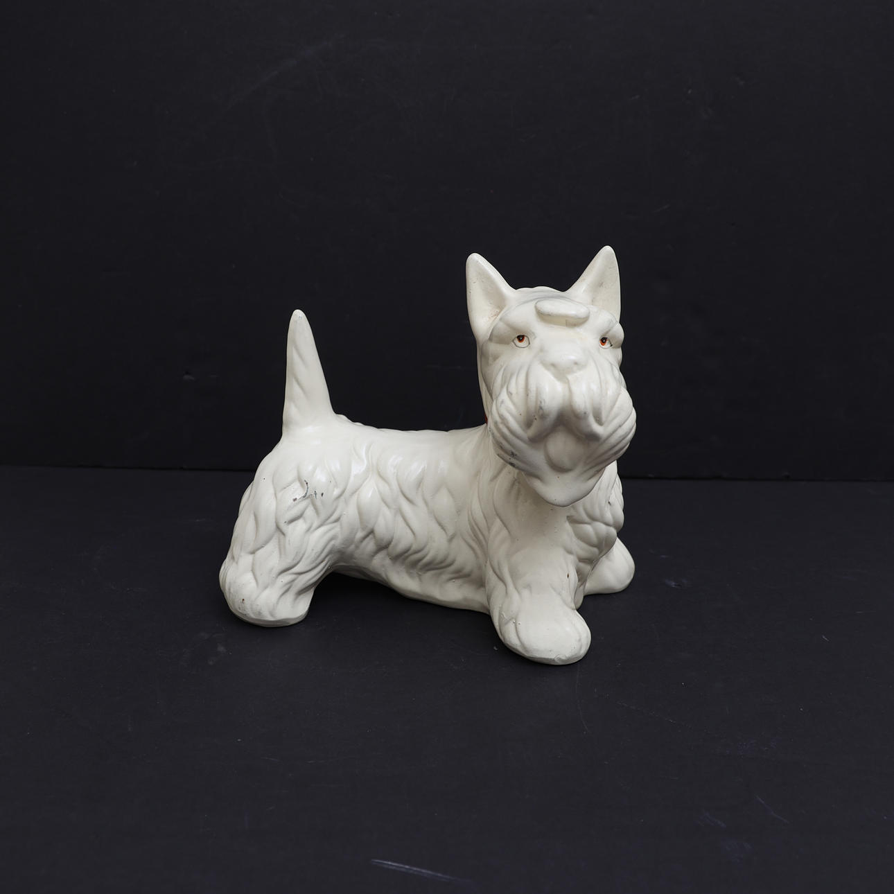 PORCELAIN DOG.