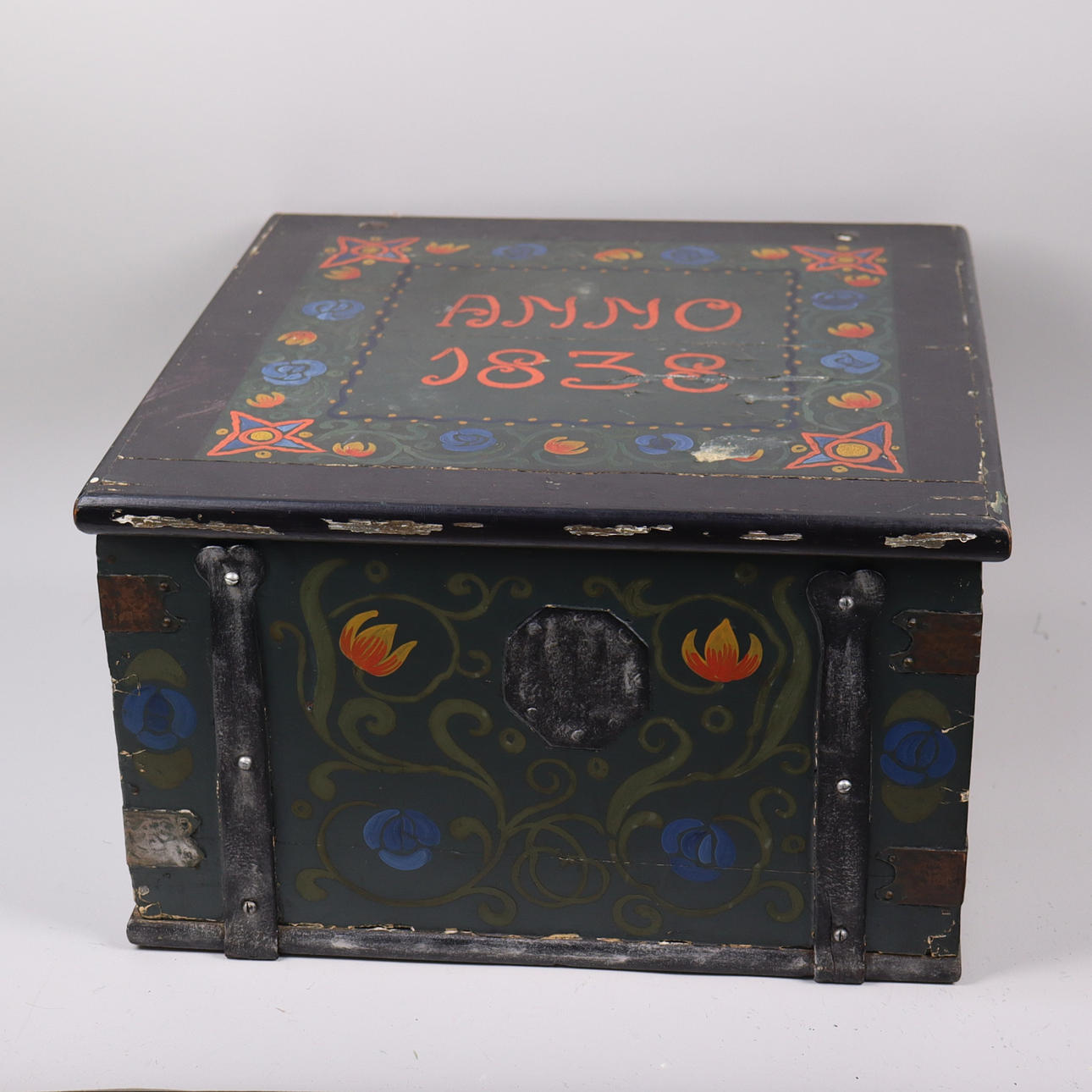 BOX, folk art, 19th century.