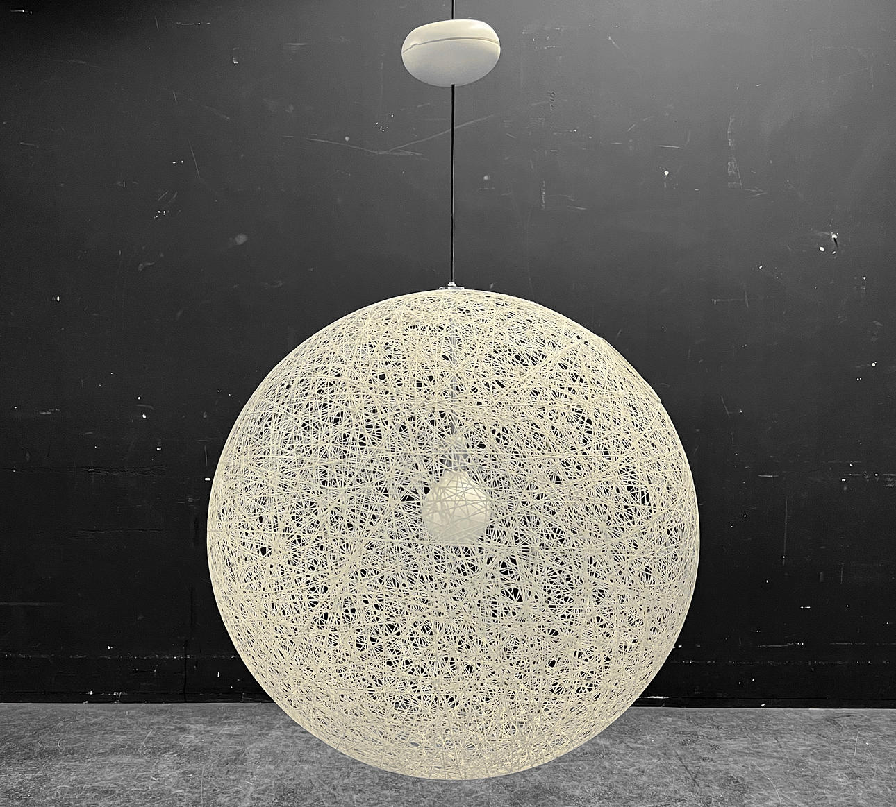 BERTJAN POT. MOOOI Random Light pendant lamp.