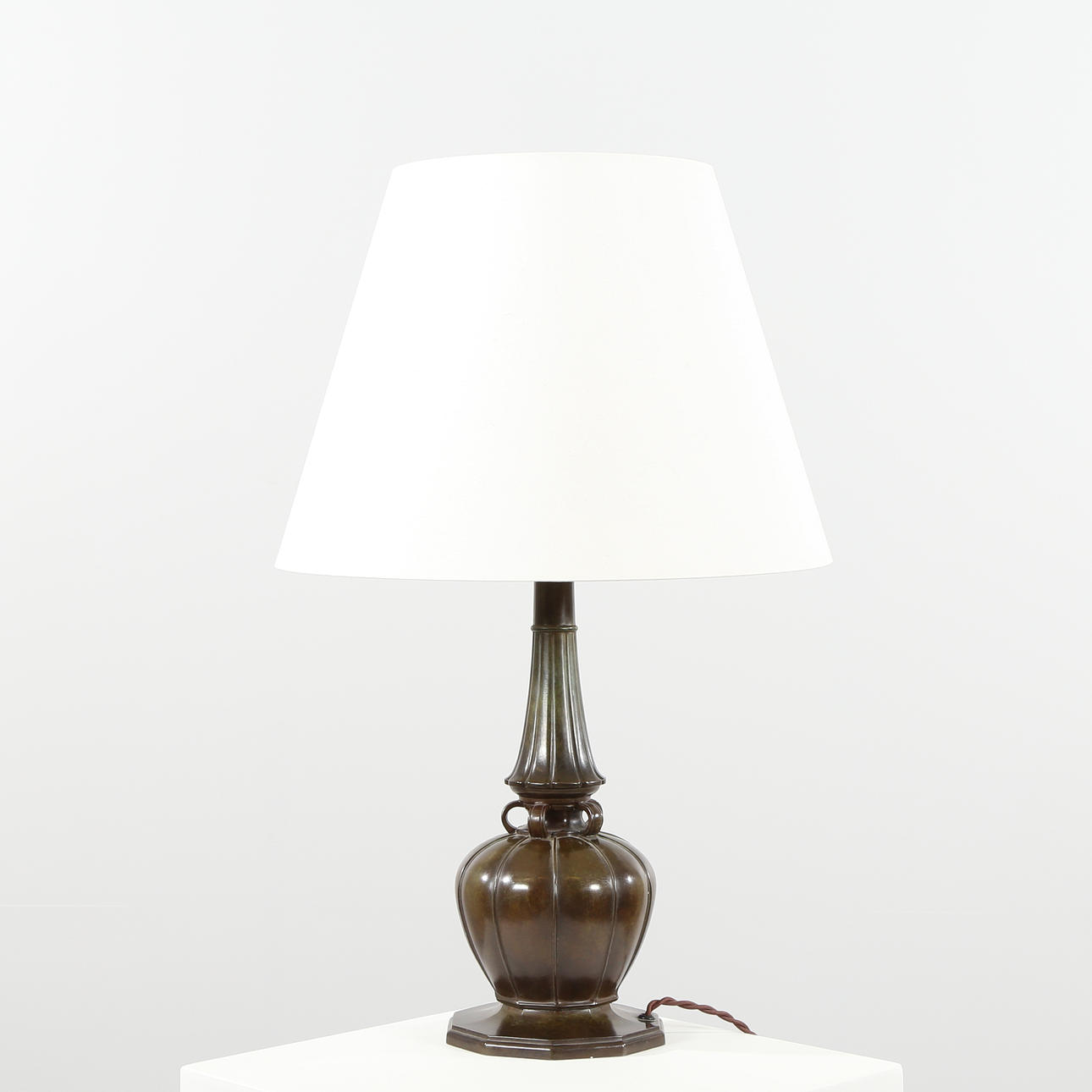 JUST ANDERSEN. Table lamp in disk metal, design 2239.