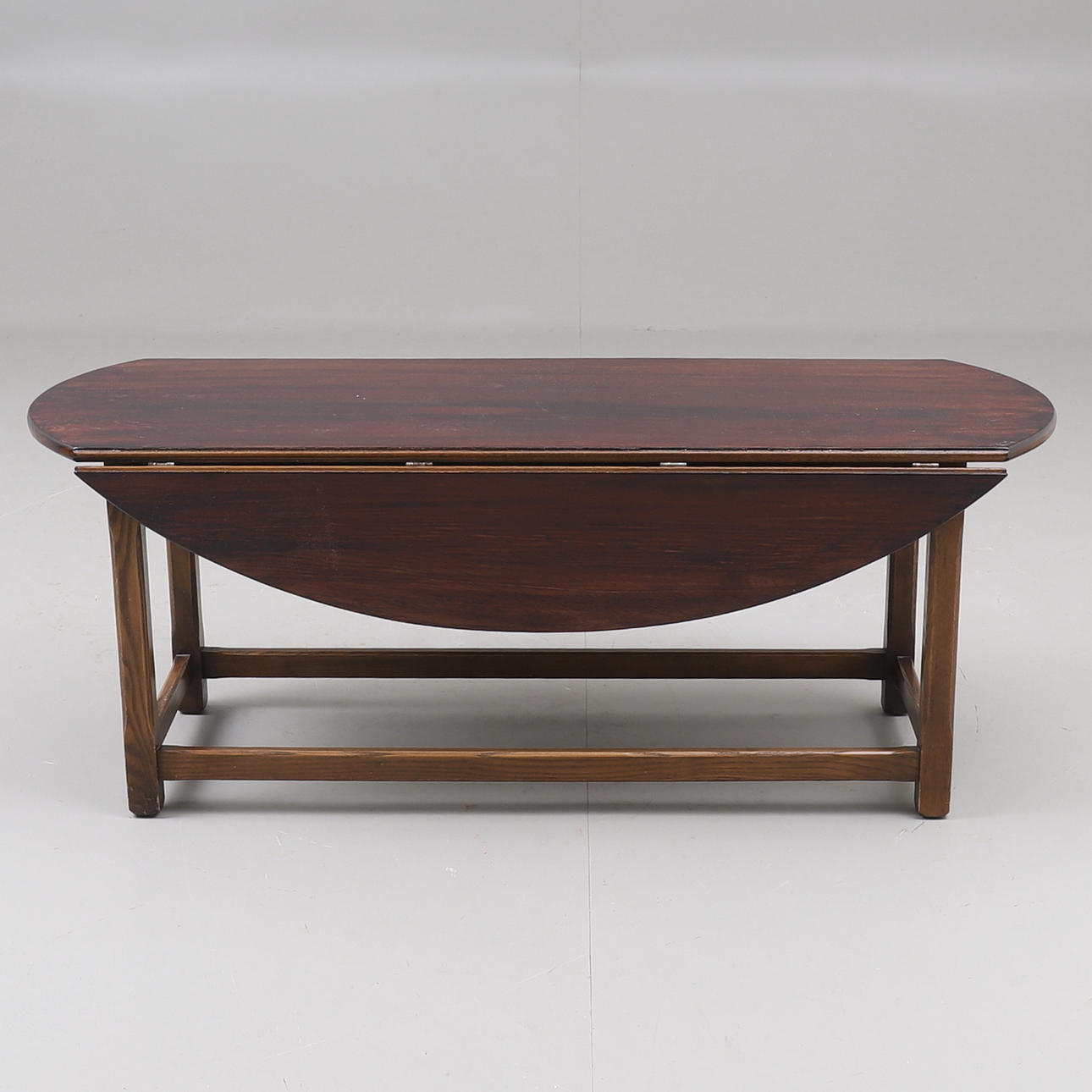 COFFEE TABLE WITH FLAPS, 20th century.