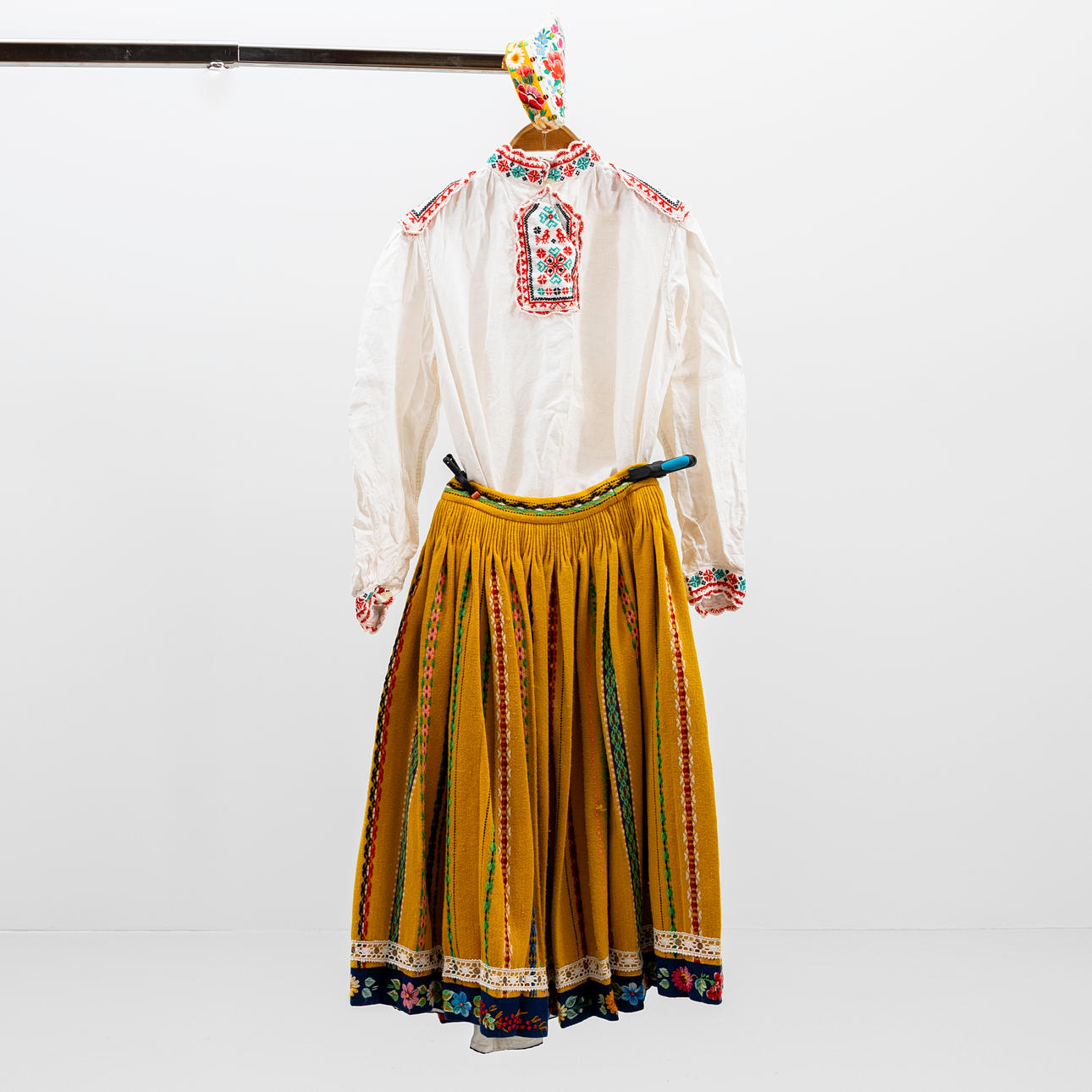 CHILD'S FOLK COSTUME, Estonia.