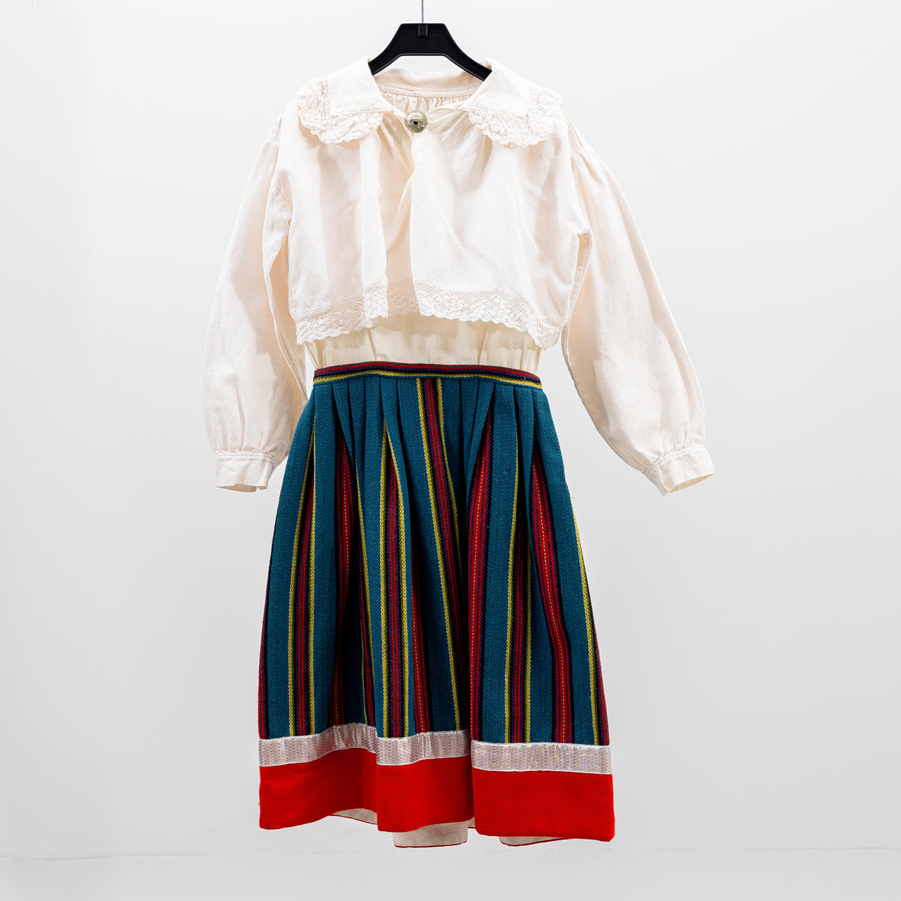 CHILD'S FOLK COSTUME, Estonia.