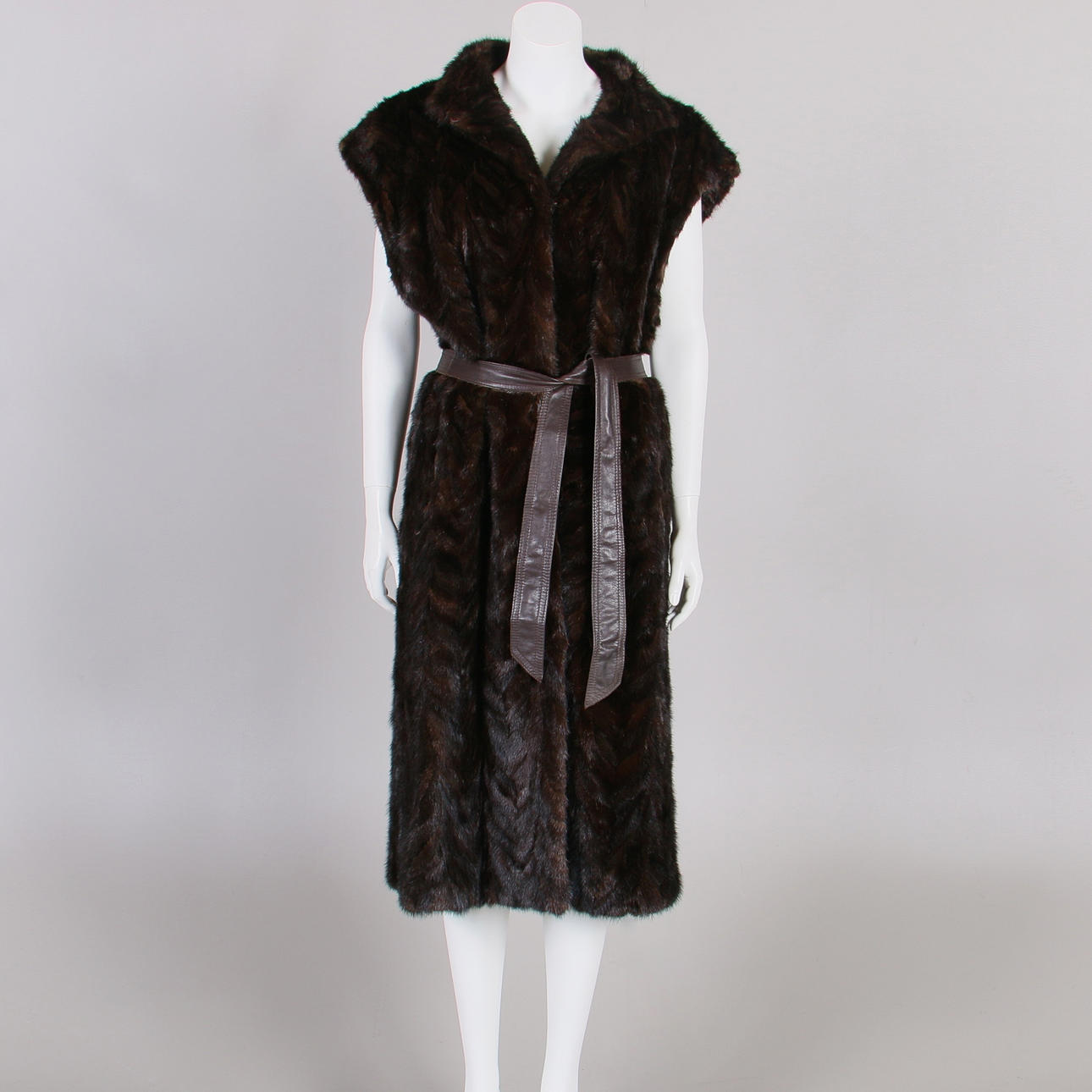 PÄLS, mink, Flygares päls, Nyköping.