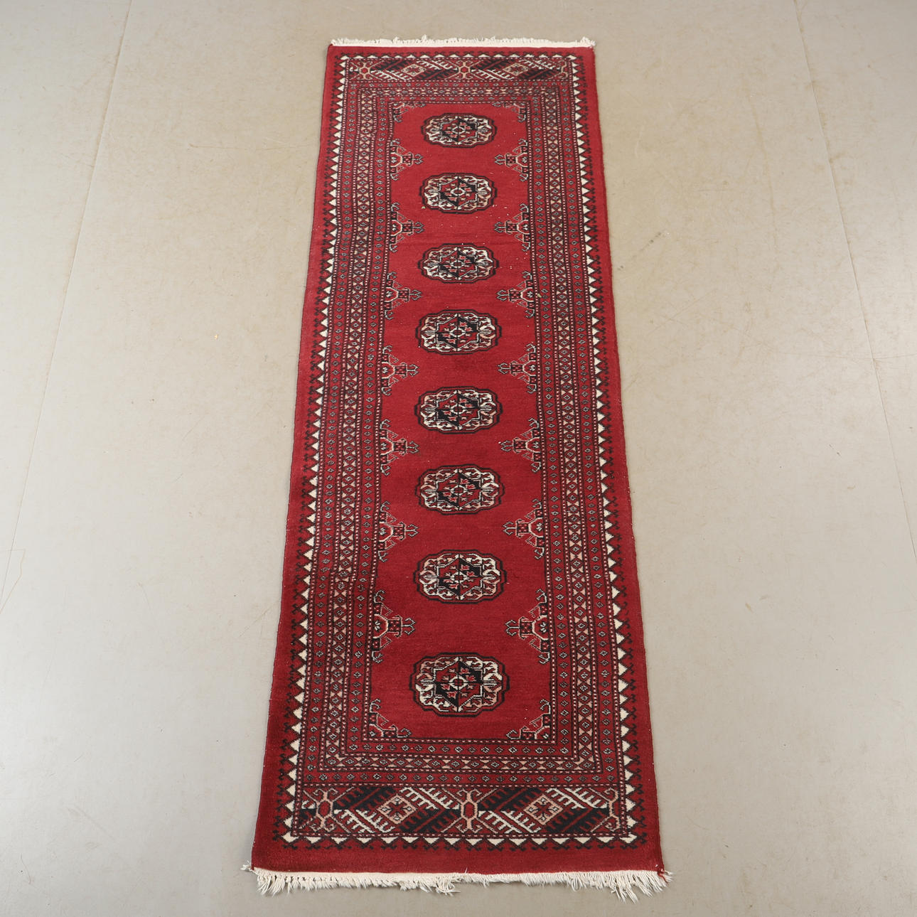 CARPET, oriental, gallery, 230 x 77 cm.