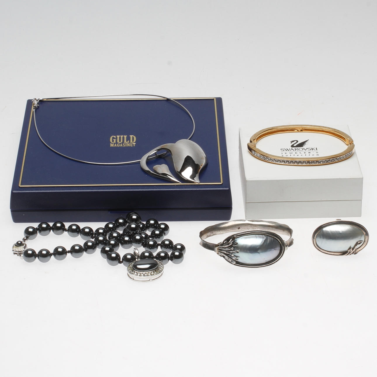 SMYCKEN, 5 delar, bl.a. Swarovski och silver.