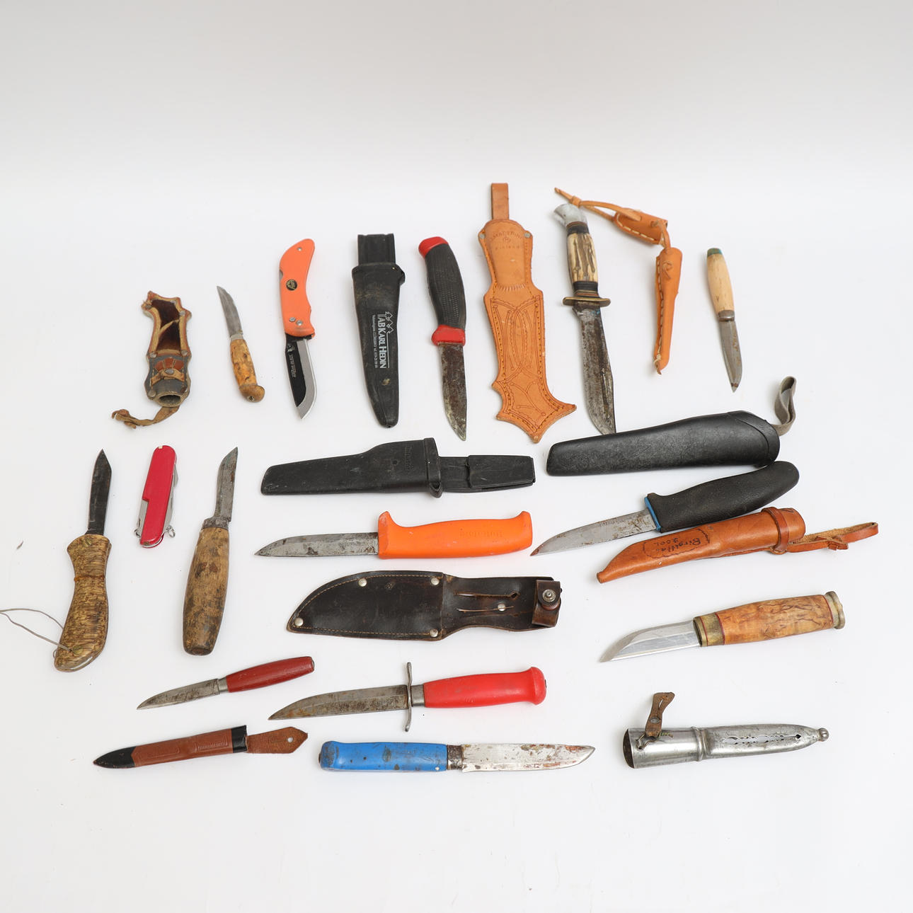 KNIVES, 14 pcs, with sheath.