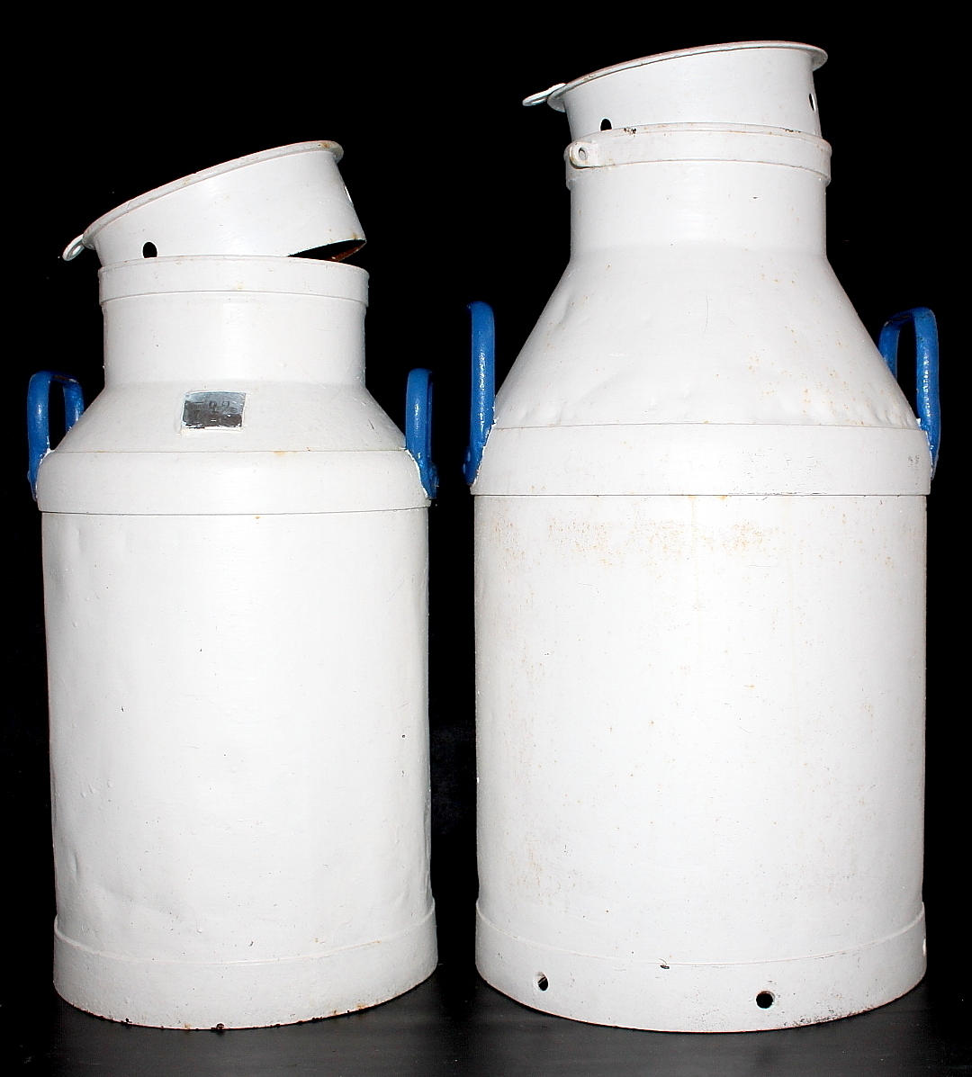 MJÖLKKANNA, 2 st, metall.