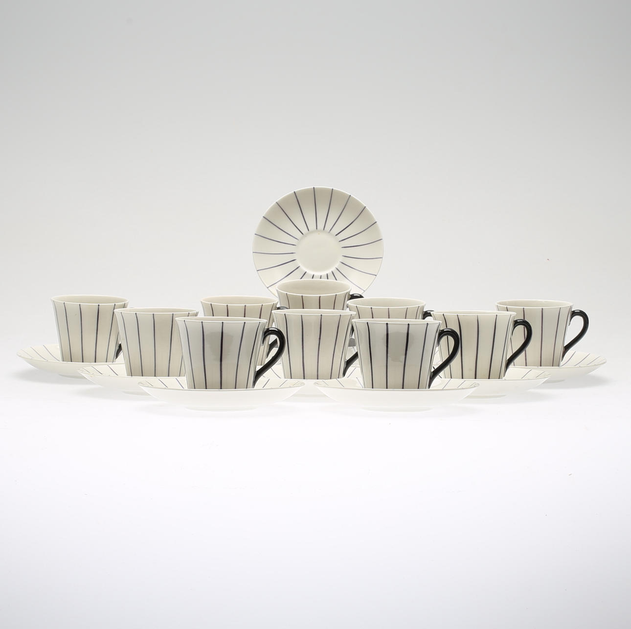 KAFFEKOPPAR MED FAT, 10 st, porslin, "Violetta", Eugen Trost, Gefle/Uppsala-Ekeby.