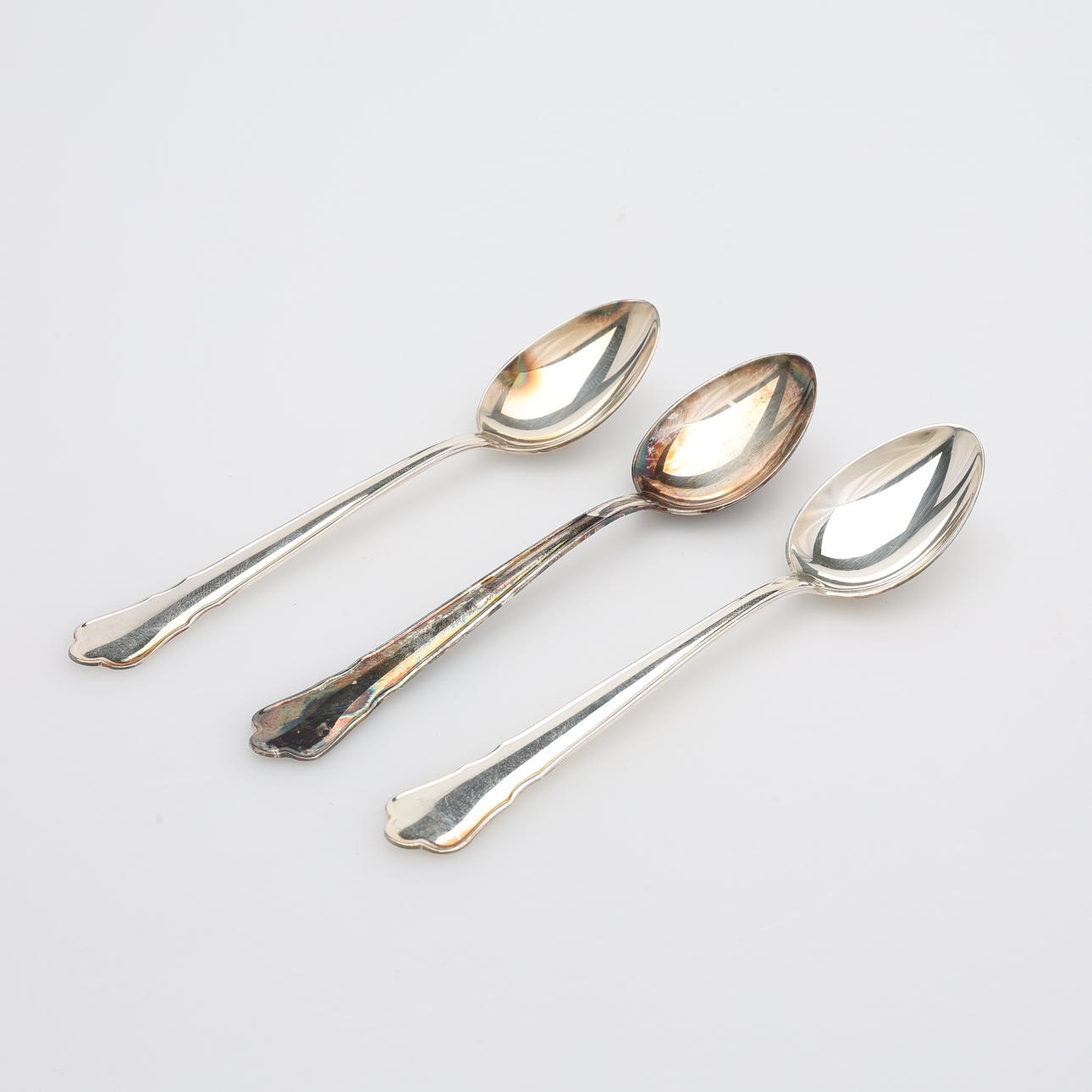 COFFEE SPOONS, "CHIPPENDALE", 3 PIECES, SILVER.