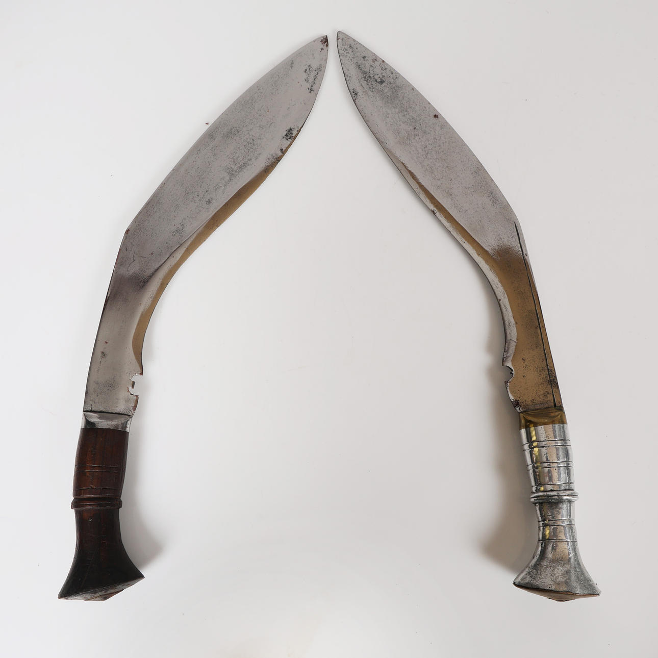 TWO KUKRIS (2).