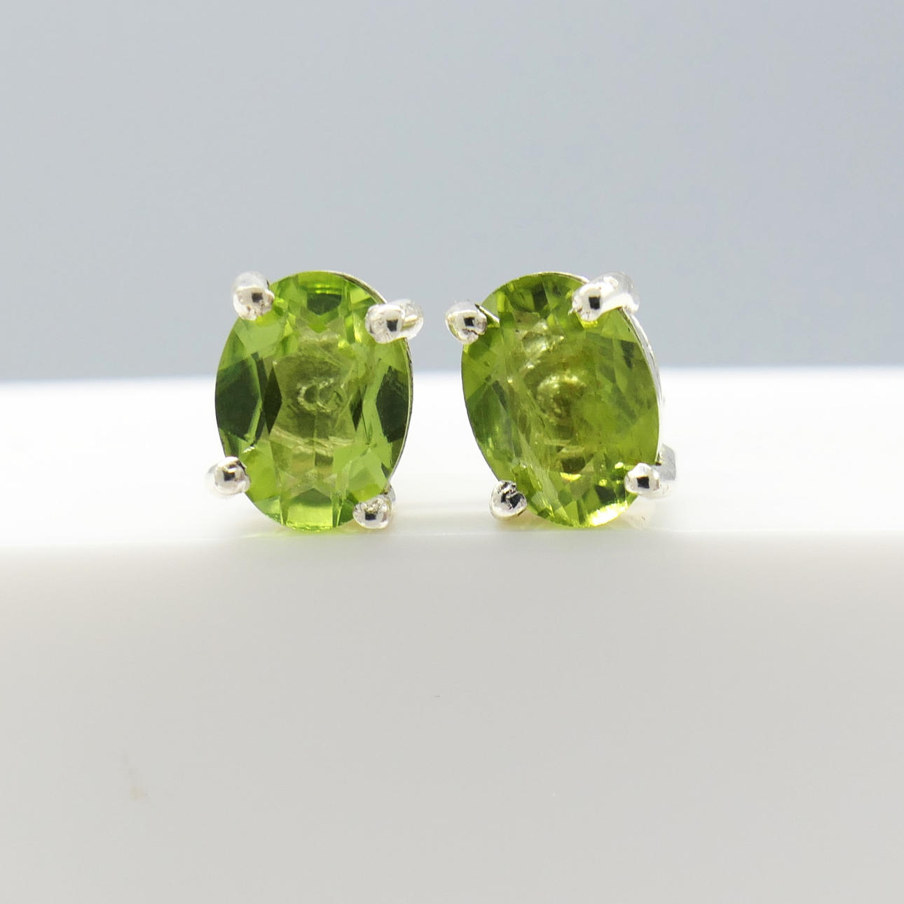 PERIDOT GEMSTONE silver studs.