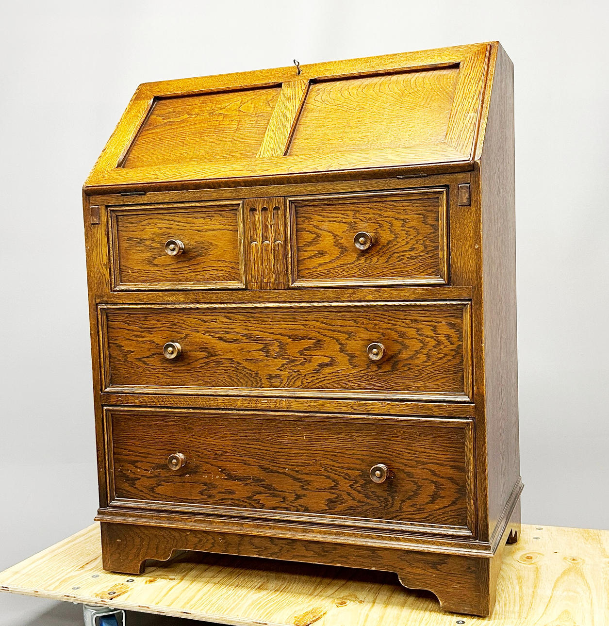 OAK BUREAU.