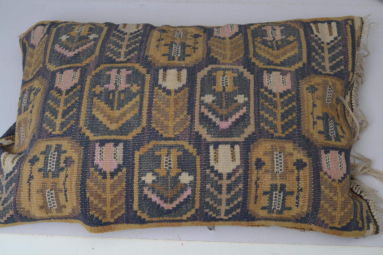 MÄRTA MÅÅS. KUDDVAR, TIDIGT 1900-TAL.