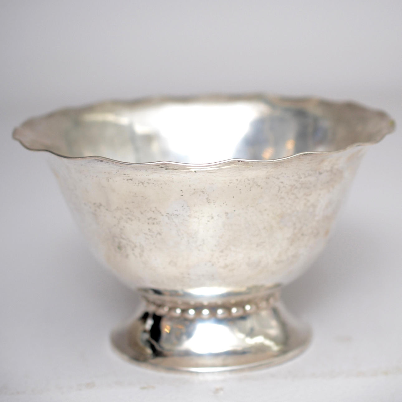 SILVER, SKÅL PÅ FOT:.