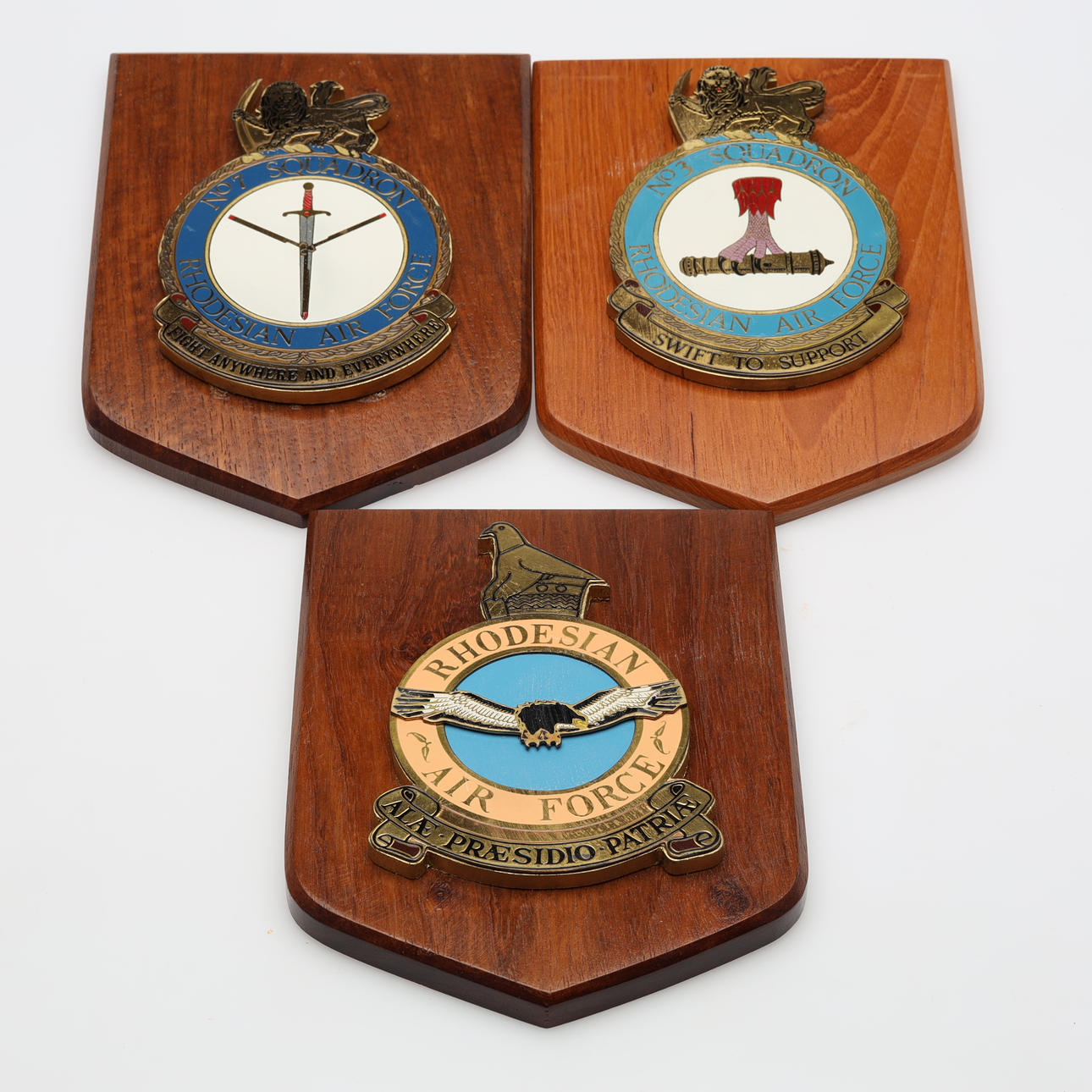 WALL PLAQUES 3 pieces Rhodesian air force.