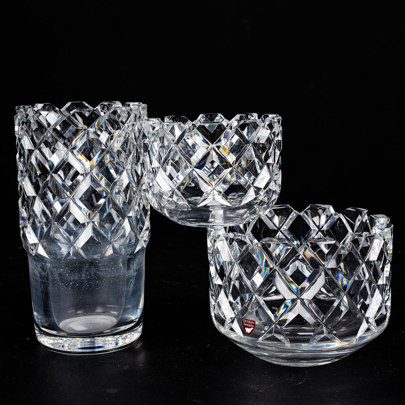 GUNNAR CYRÉN. bowls and vase "Sofiero" Orrefors.