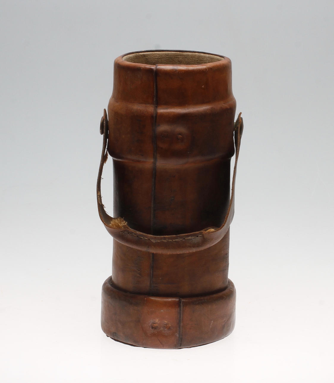 GRENADE BAG, late 19th century.